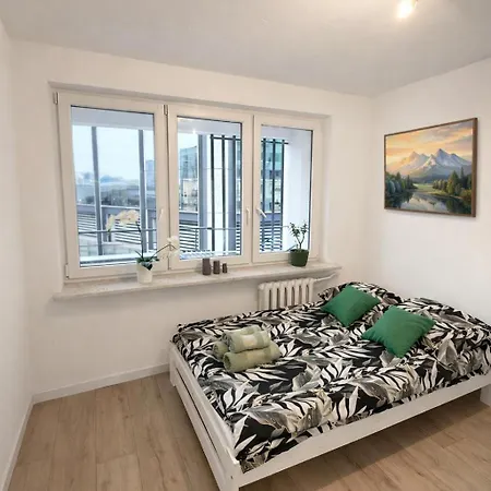 Lägenhet Chmielna Warszawa