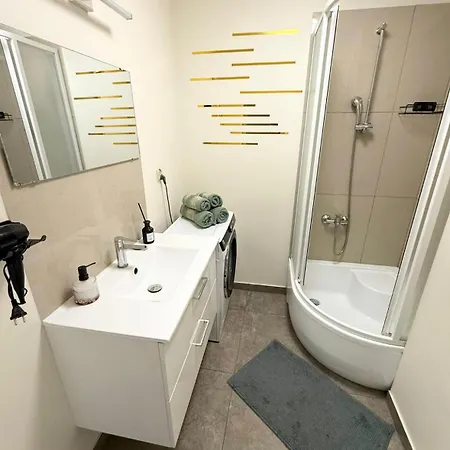 Chmielna Lägenhet *